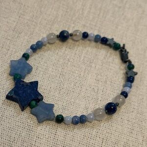 Natural crystal gemstone beaded bracelet with stars